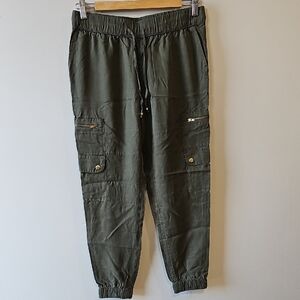 Banana Republic 30x27 Dark Green Cargo Pants